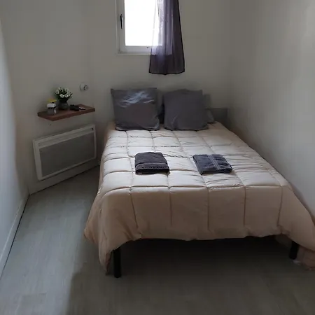 Chez Vincent, Chambres Doubles Equipees, Avec Acces Prive, Tres Bon Emplacement Dans Dieppe, Au Calme, Avec Parking Gratuit Et Cloture, Terrasse Et Grand Jardin, Simple Et Convivial, Animaux Admis Quarto foto